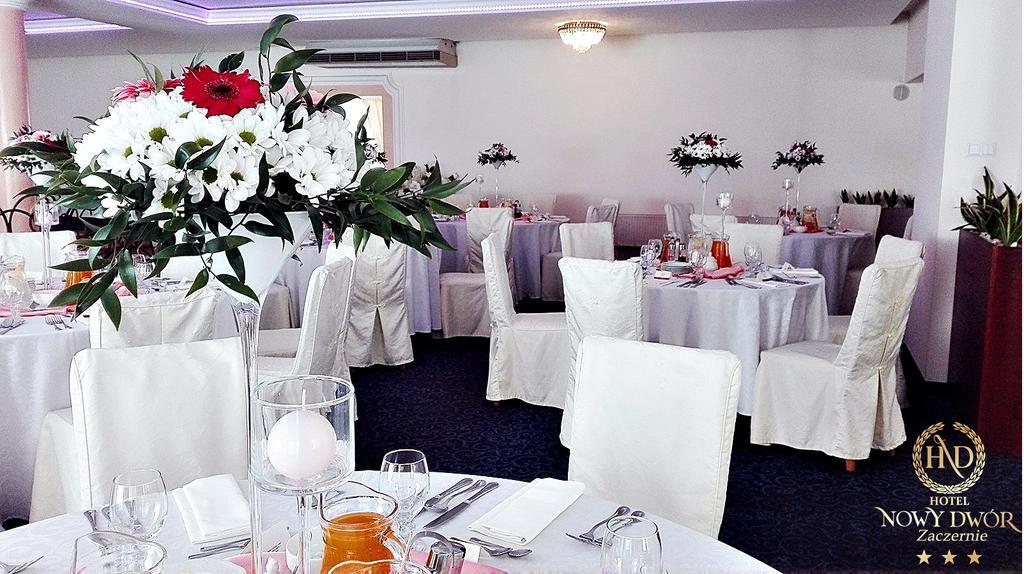 Hotel Nowy Dwor W Zaczerniu Rzeszow Exterior photo