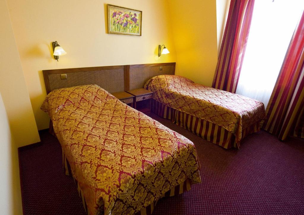 Hotel Nowy Dwor W Zaczerniu Rzeszow Room photo
